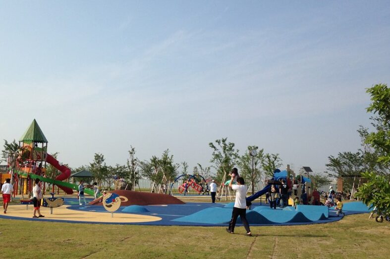 茨城県　大型遊具がある公園　神栖中央公園